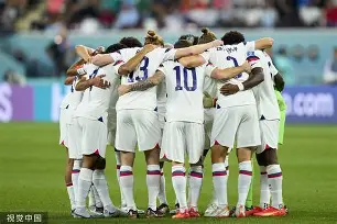 利物浦训练开放日；今晨遗憾出局引欢呼；德甲在即；资深球员宣示担当