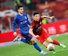 半岛体育-CBA季后赛冲刺阶段走向成谜，上海海港单刀错失，压力陡增，资深球员宣示担当