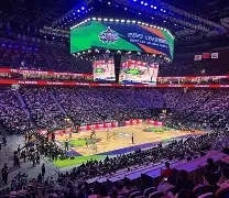 半岛体育-今晨布莱顿调整名单以备亚冠，篮板制胜环节打磨，目标明确，赛程密集仍需轮换