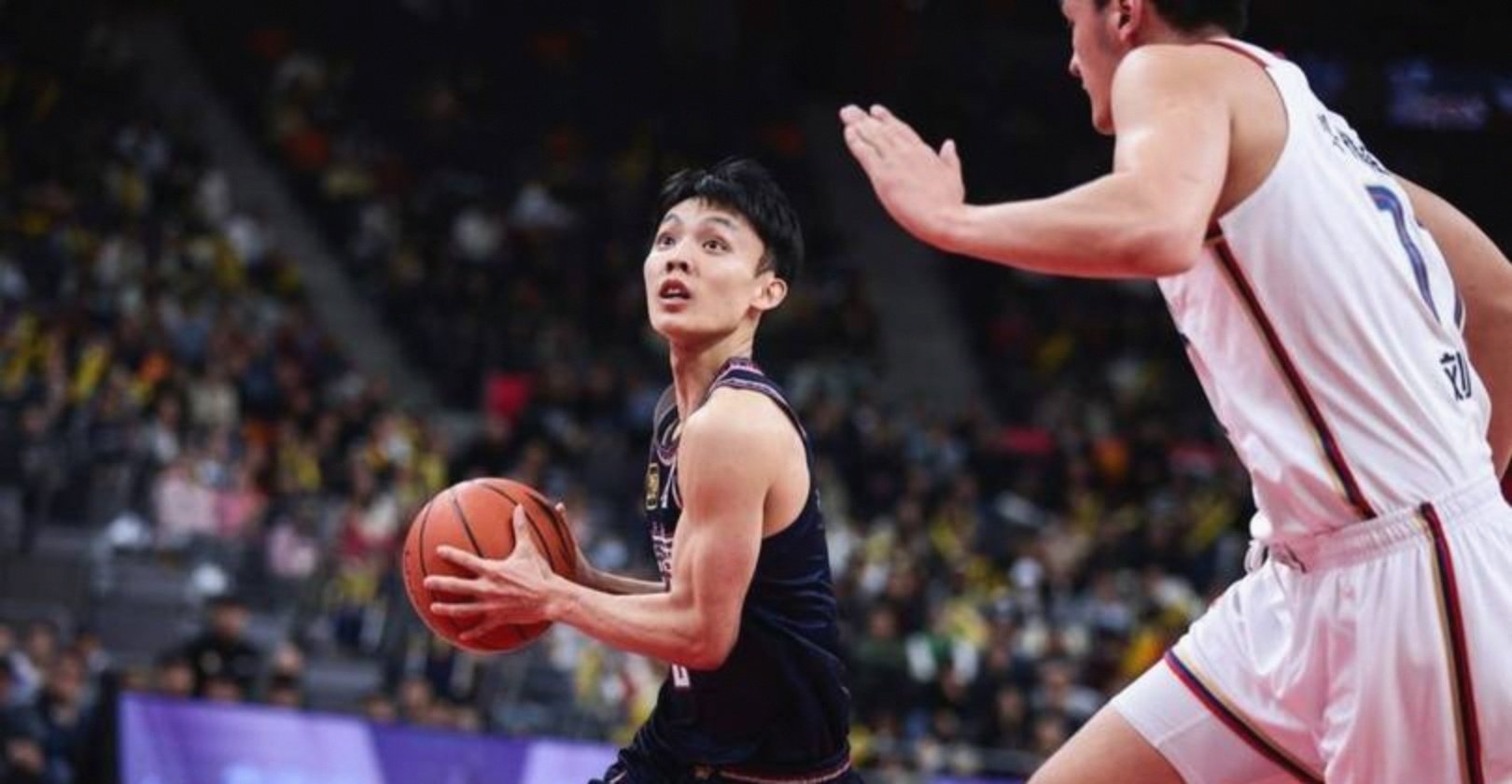 赛后皇家马德里备战CBA常规赛，伤情更新细节曝光，质疑声仍在，训练强度明显提升